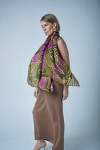 Load image into Gallery viewer, "CORALS" scarf, 120x120 cm, 80% modal x 20% silk
