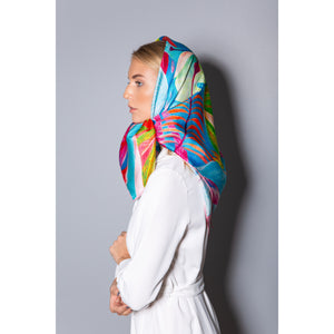 “DIVINE GARDEN” scarf in silk