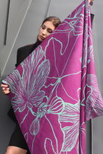 Load image into Gallery viewer, &quot;FIG&quot; SCARF in modal/silk + 1 color
