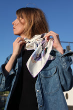 Load image into Gallery viewer, &quot;SEAGULLS&quot; scarf in silk + 4 colors

