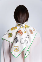 Load image into Gallery viewer, &quot;TRESOR&quot; scarf in silk
