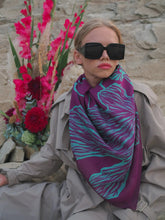 Load image into Gallery viewer, &quot;FIG&quot; SCARF  in cotton/silk
